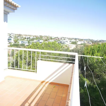 Large Three-bedroom Apartment