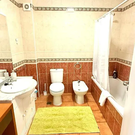 アパート Large Three-bedroom